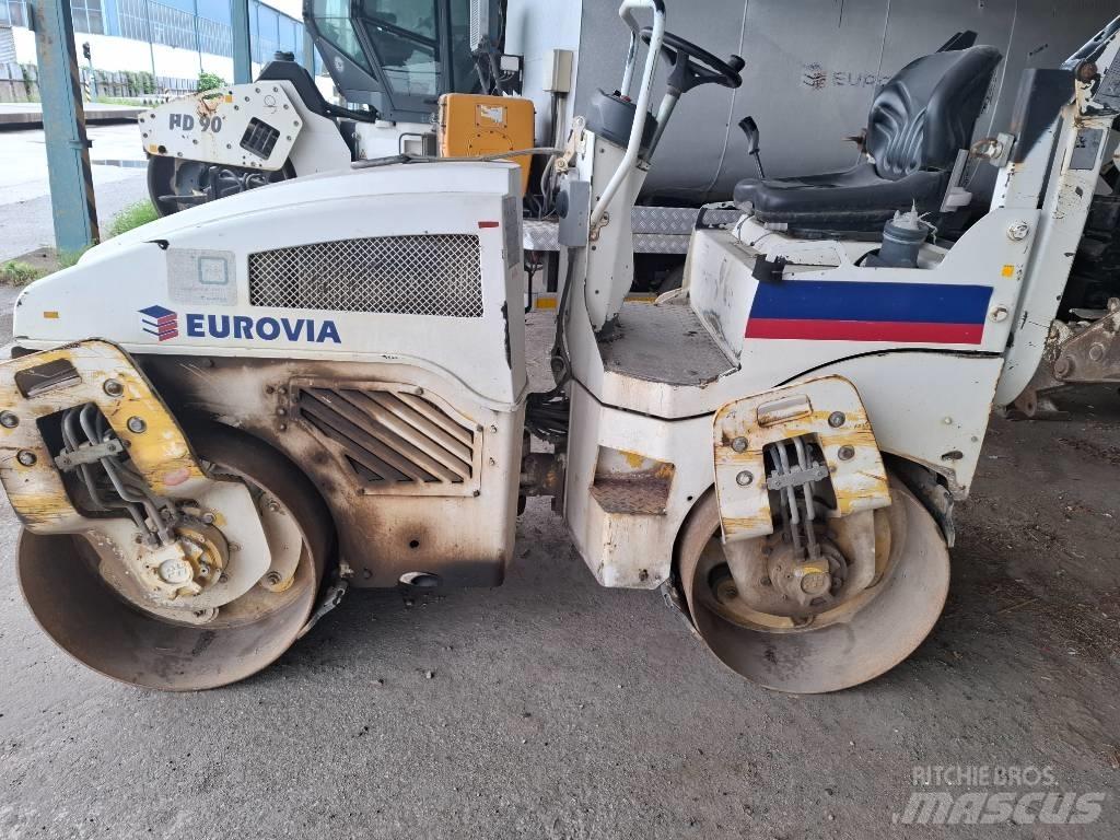 Bomag BW 120 AD-4 Rodillos de doble tambor