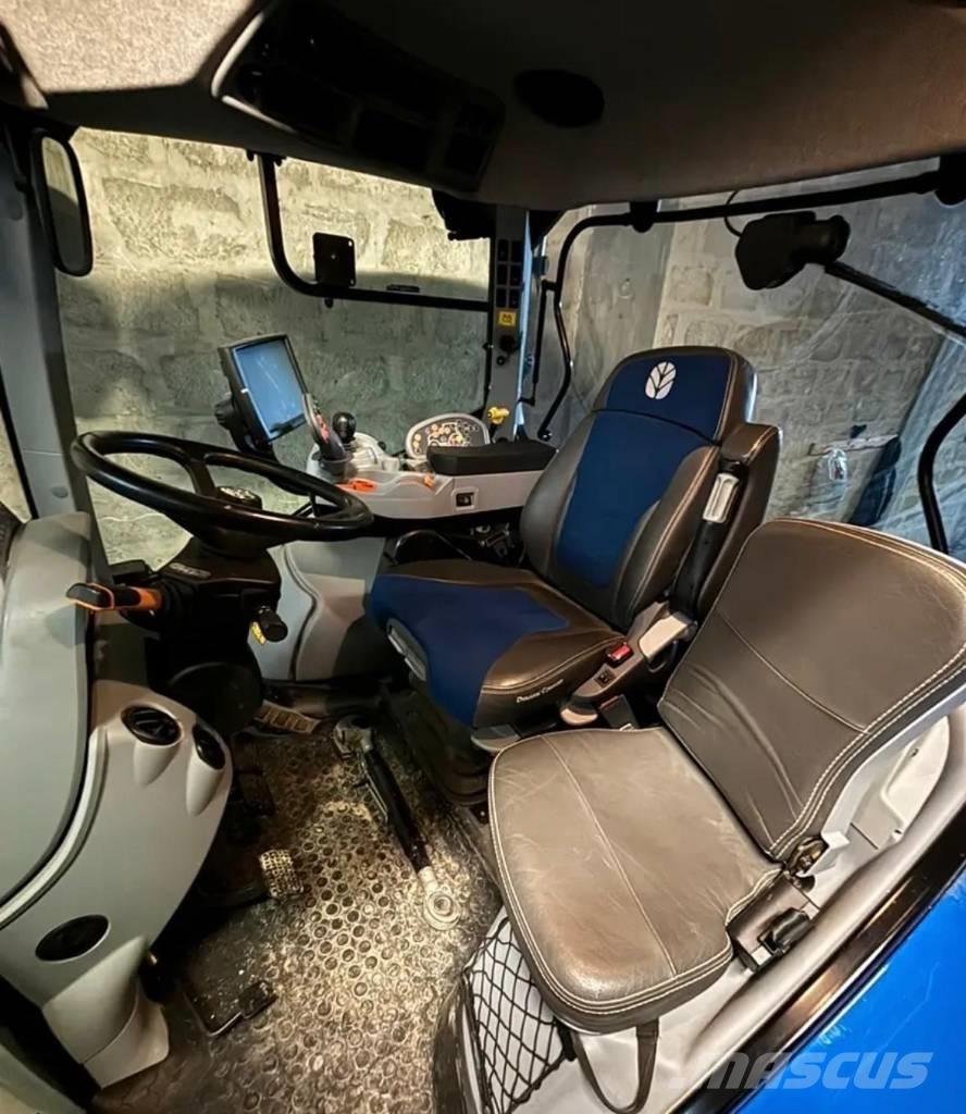 New Holland T 7.225 Tractores