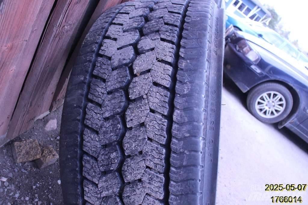 Michelin X MULTI Neumáticos, ruedas y llantas