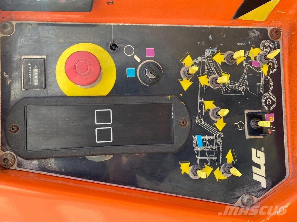 JLG 340AJ Plataforma de trabajo articulada