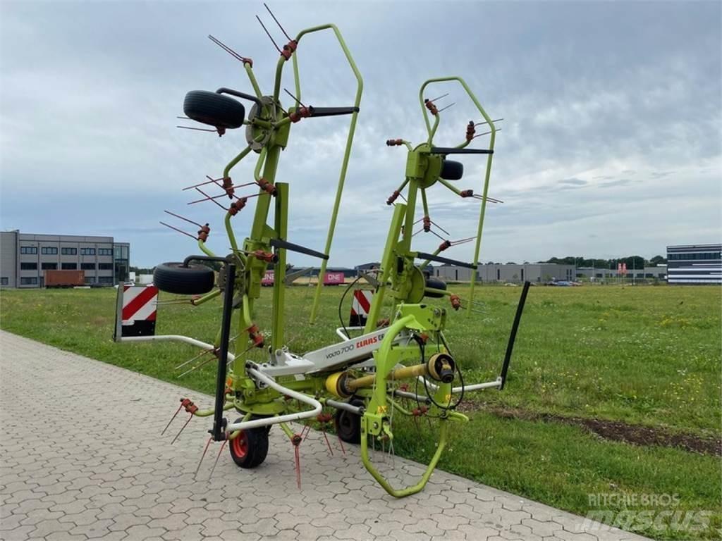 CLAAS VOLTO 700 Rastrillos y henificadores
