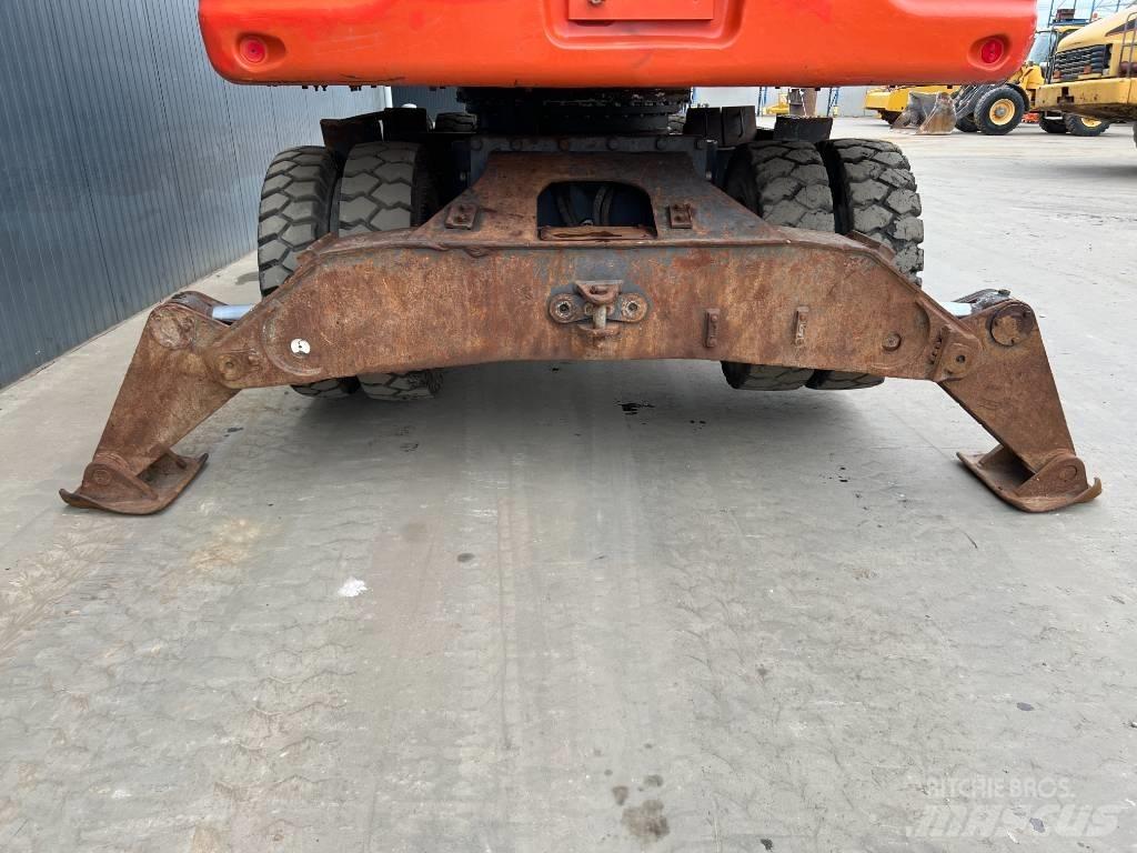 Doosan DX210W Excavadoras de ruedas