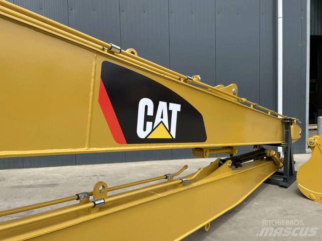 CAT 323E 18m Set Retroexcavadoras