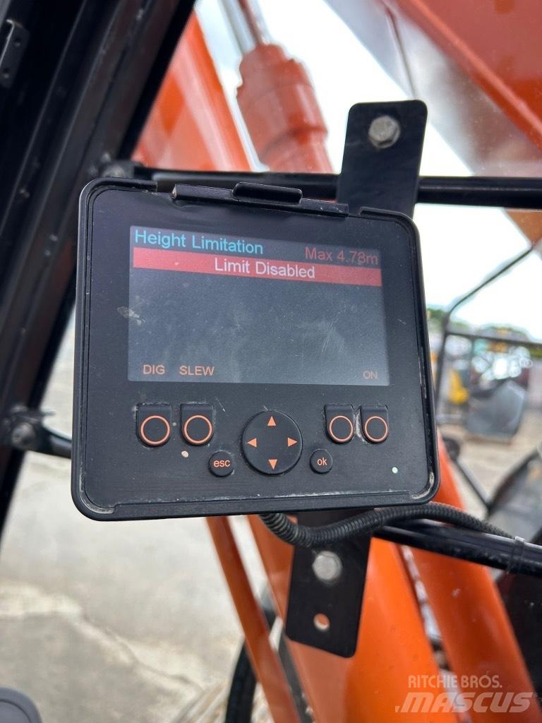 Hitachi ZX225 USLC-7 Excavadoras de cadenas