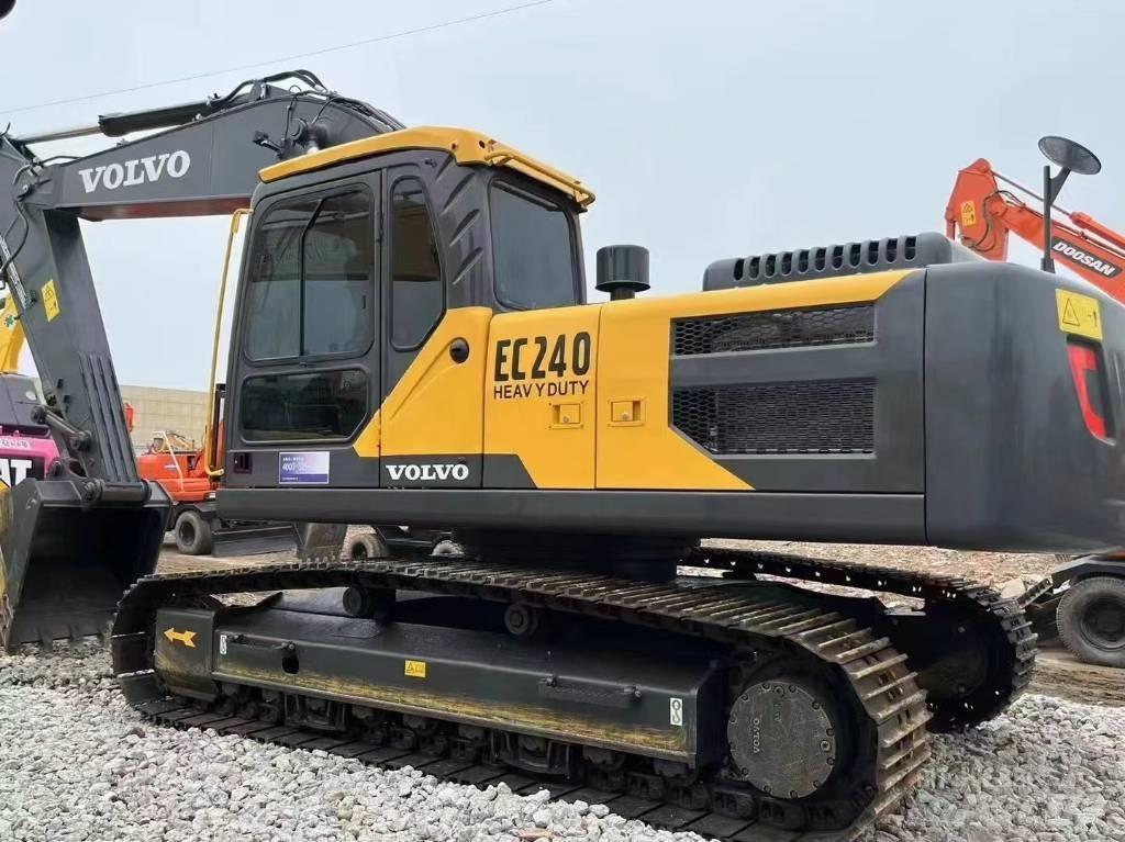 Volvo EC 240 Excavadoras de cadenas