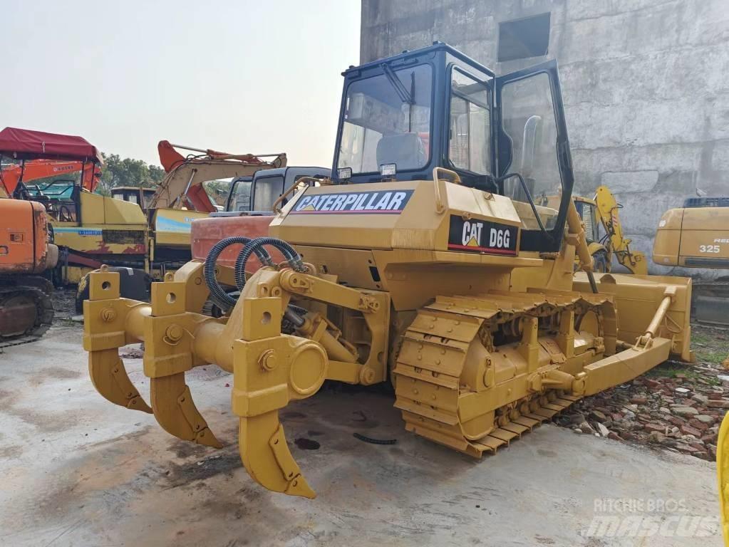 CAT D 6 G Buldozer sobre oruga