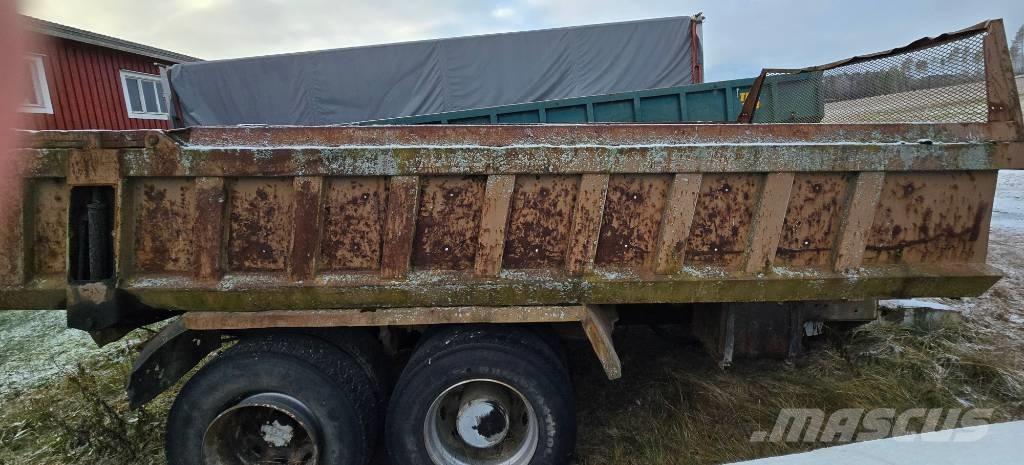 RKP Omavalmiste Remolques volquete