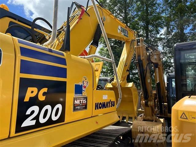 Komatsu PC 200-8 Excavadoras de cadenas