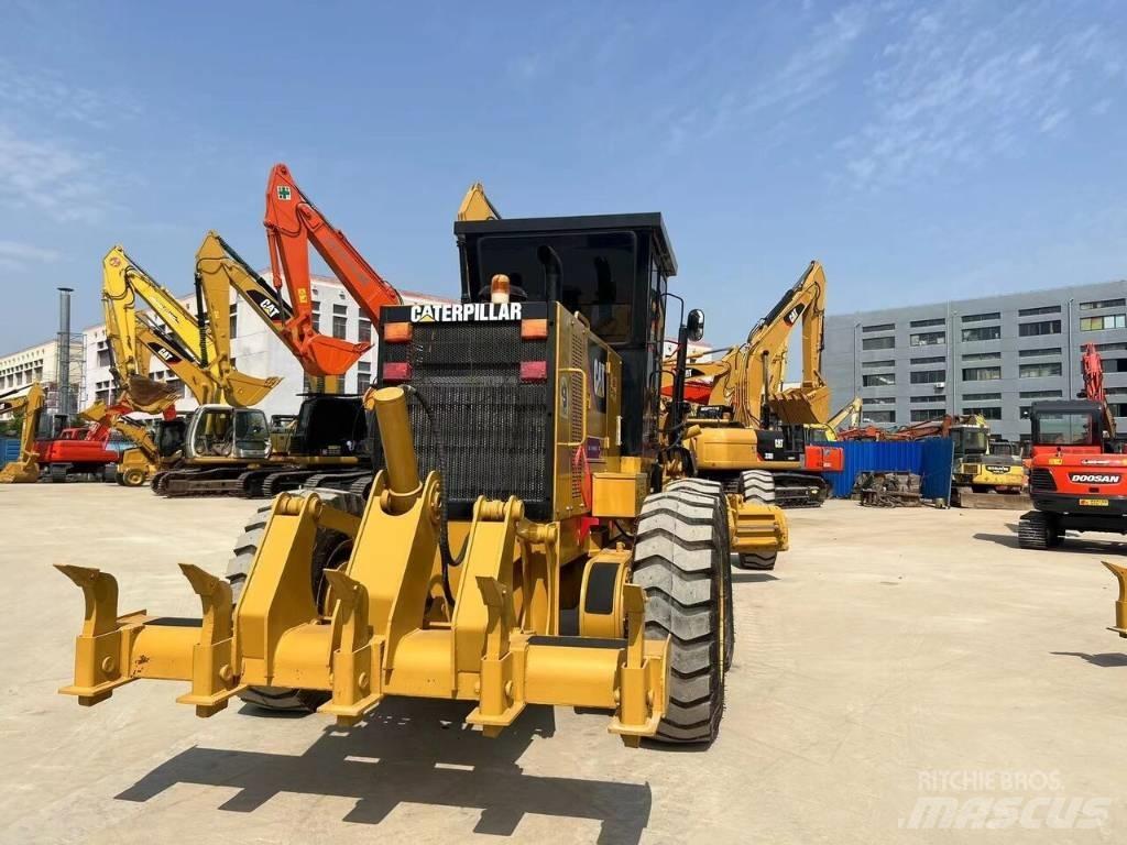 CAT 140 K Motoniveladoras