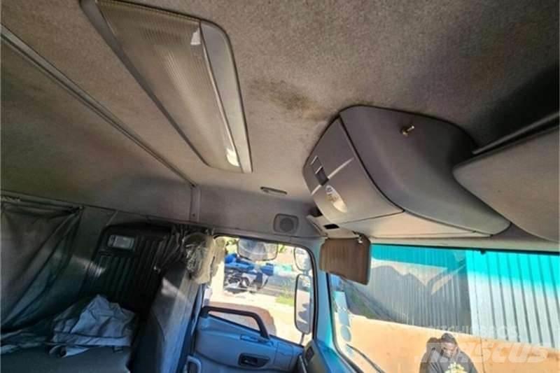 UD TRUCKS QUON Otros camiones