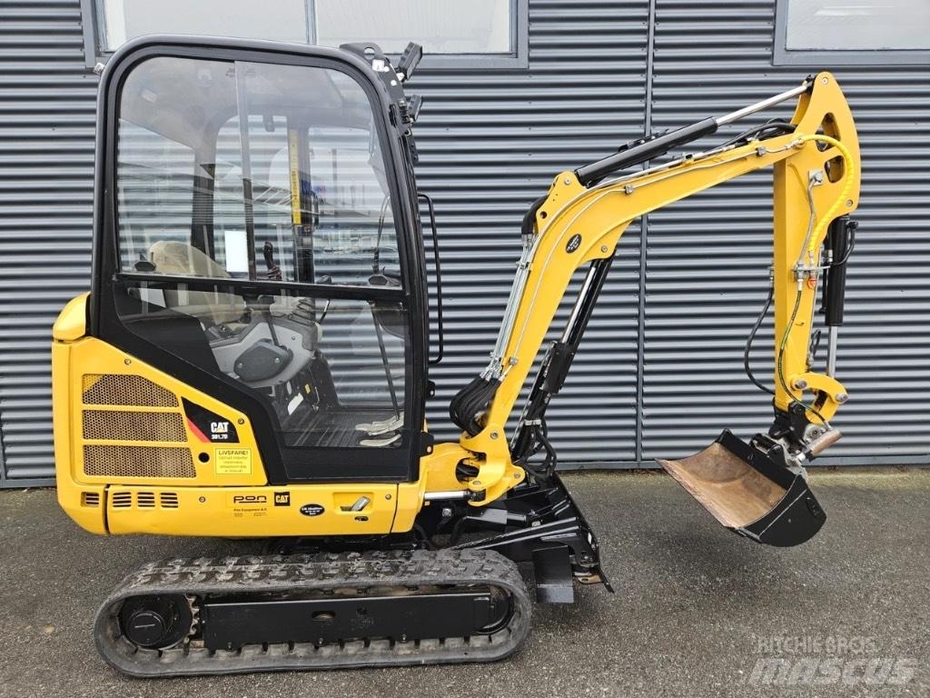 CAT 301.7 D Mini excavadoras < 7t