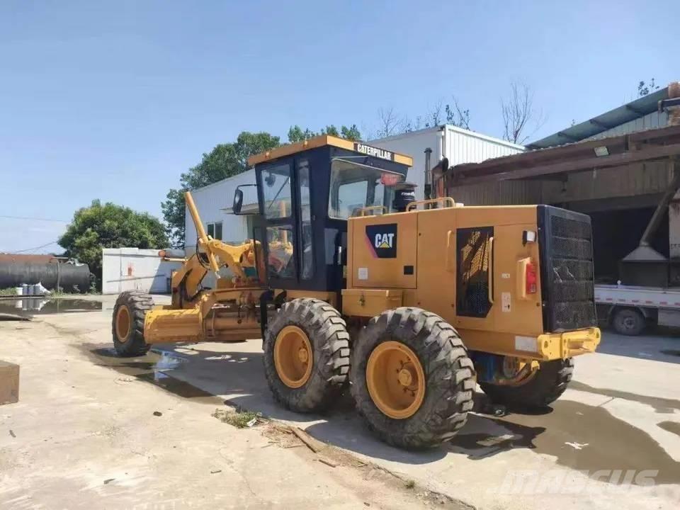 CAT 140K Motoniveladoras