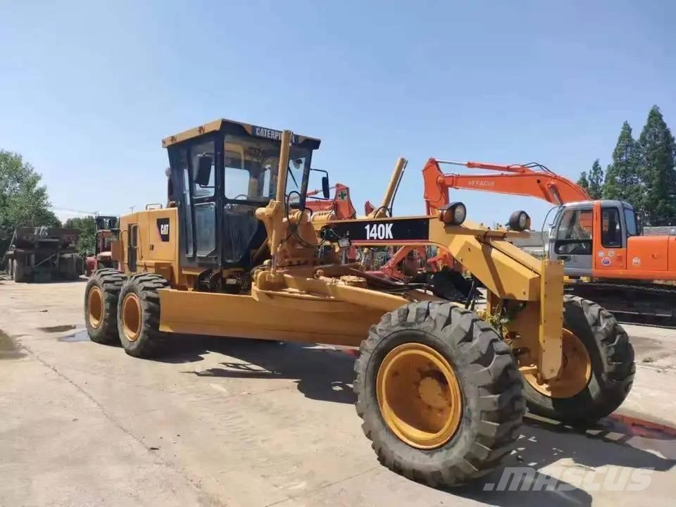 CAT 140K Motoniveladoras