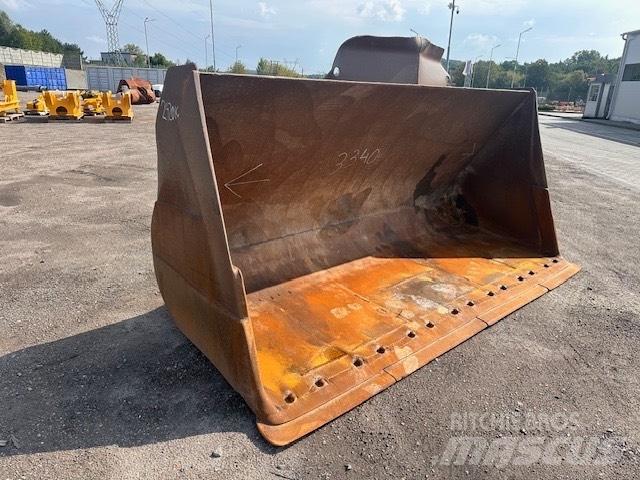 Volvo L 220 E BUCKET Cucharones