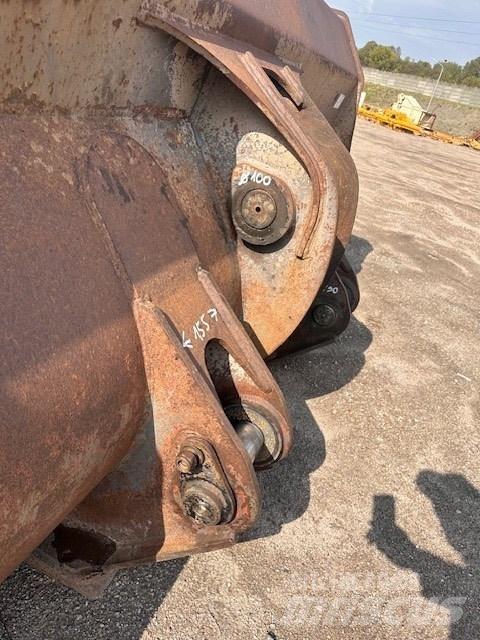 Volvo L 220 E BUCKET Cucharones