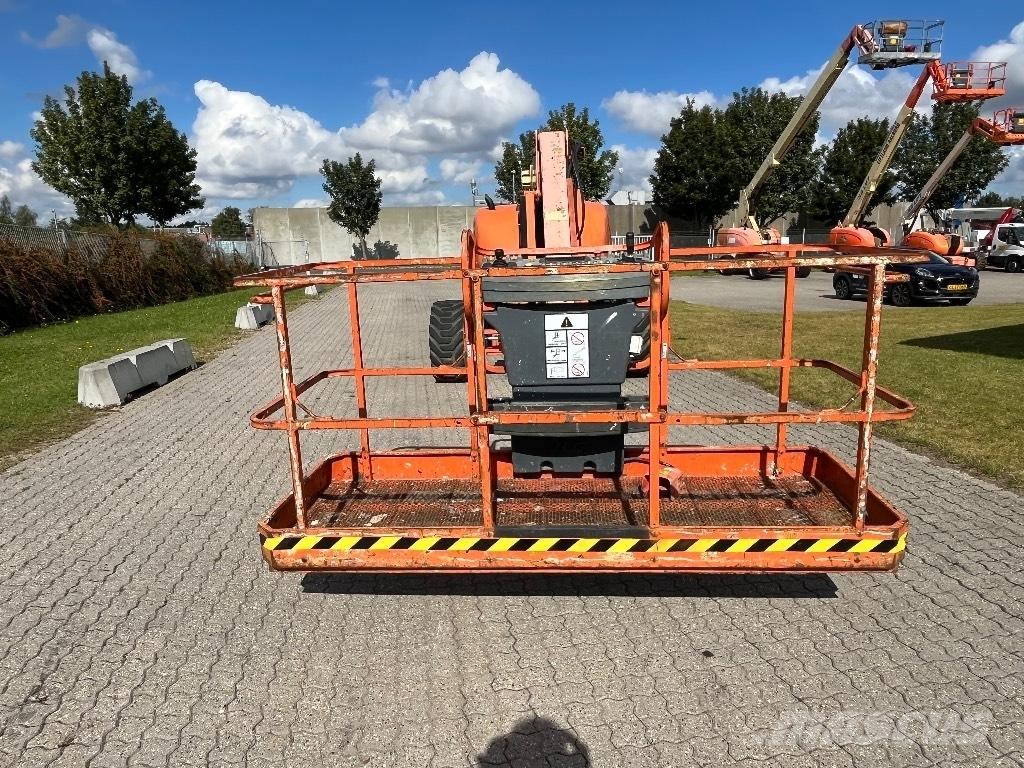 JLG 800 AJ Plataforma de trabajo articulada