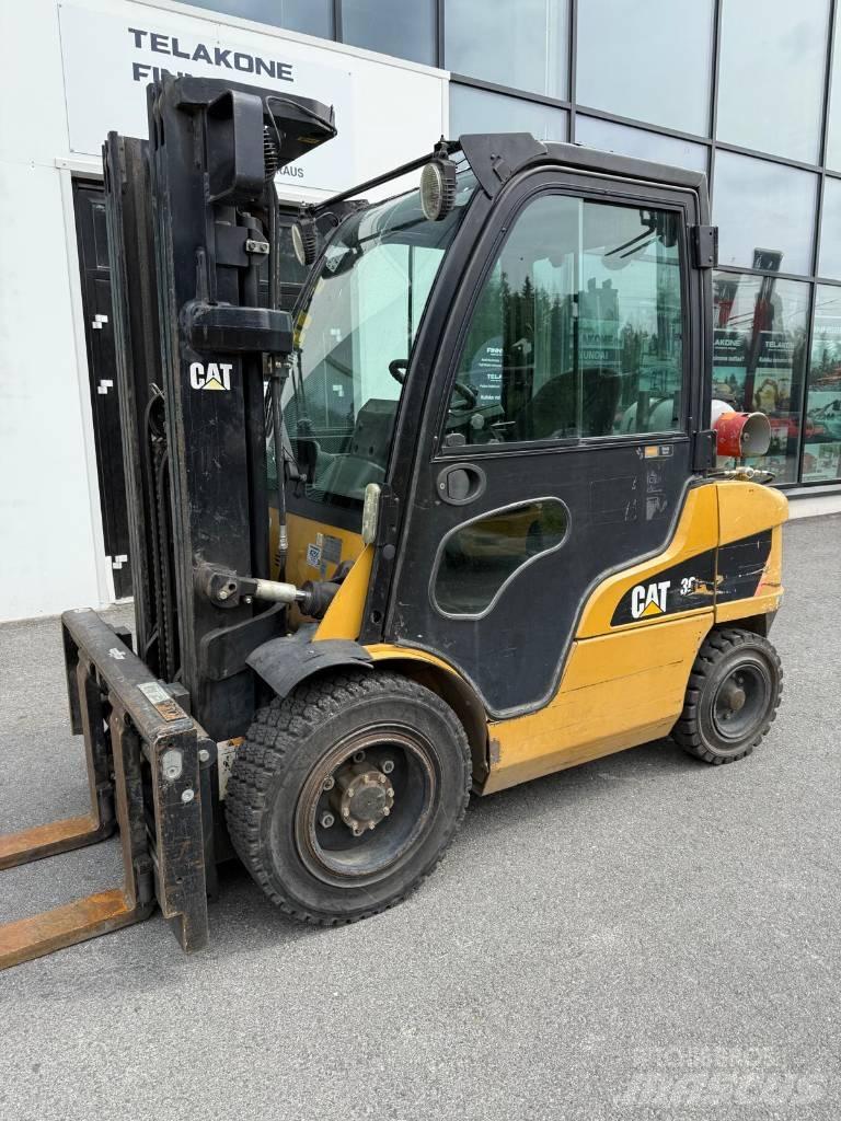 CAT GP 30 N Carretillas LPG