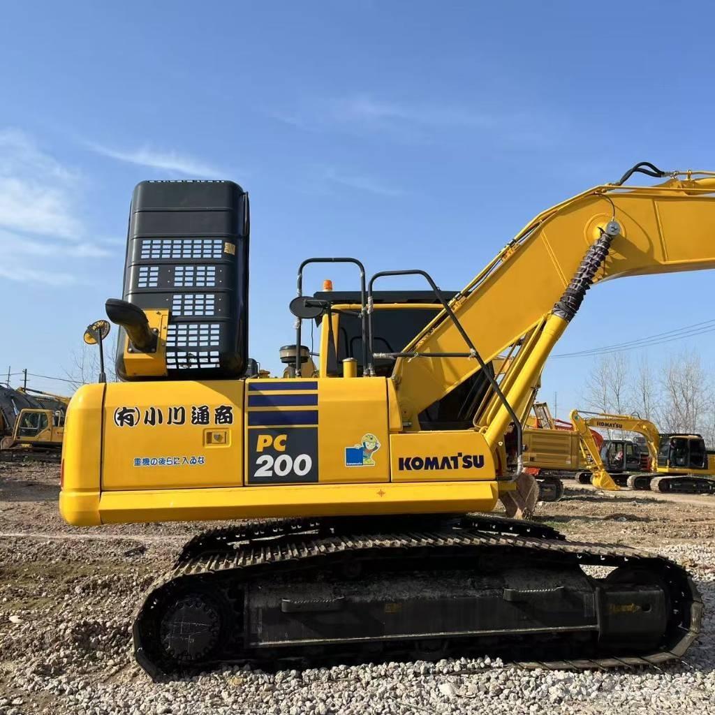 Komatsu PC 200 Excavadoras de cadenas