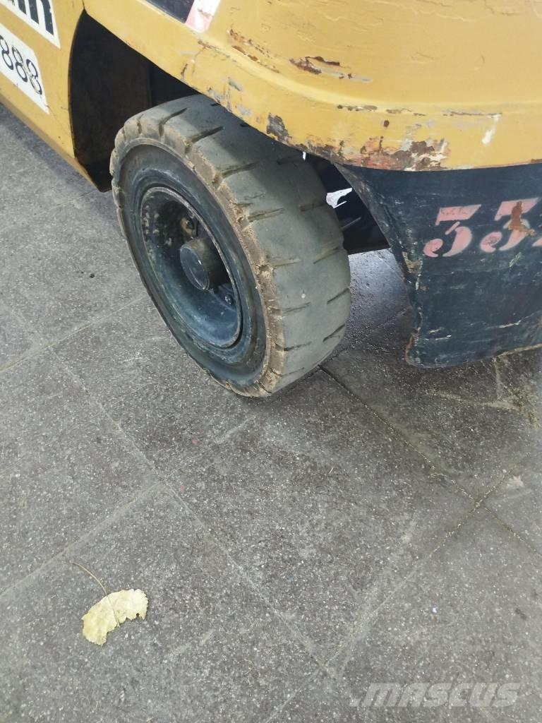 CAT DP 30 NT Carretillas diesel