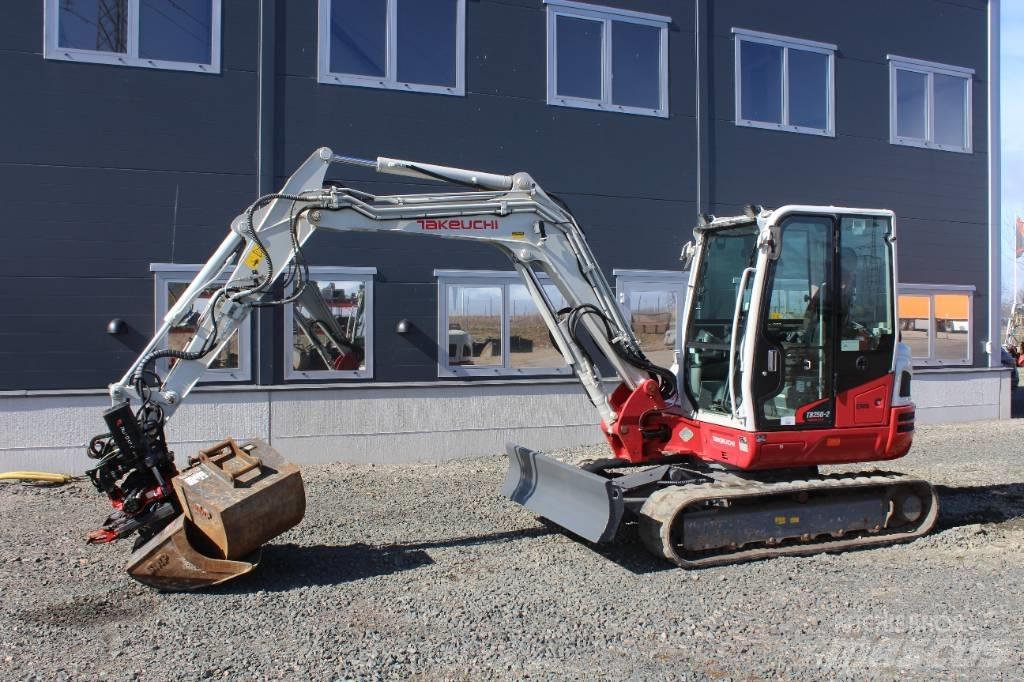 Takeuchi TB 250 Mini excavadoras < 7t