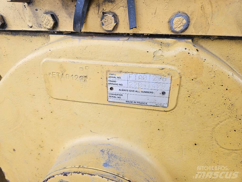 CAT D 6 T XL Buldozer sobre oruga