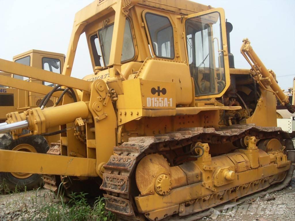 Komatsu d155a-1 Buldozer sobre oruga