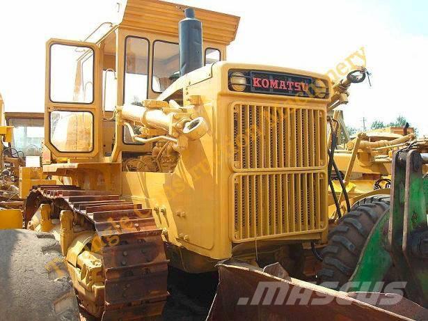 Komatsu d155a-1 Buldozer sobre oruga