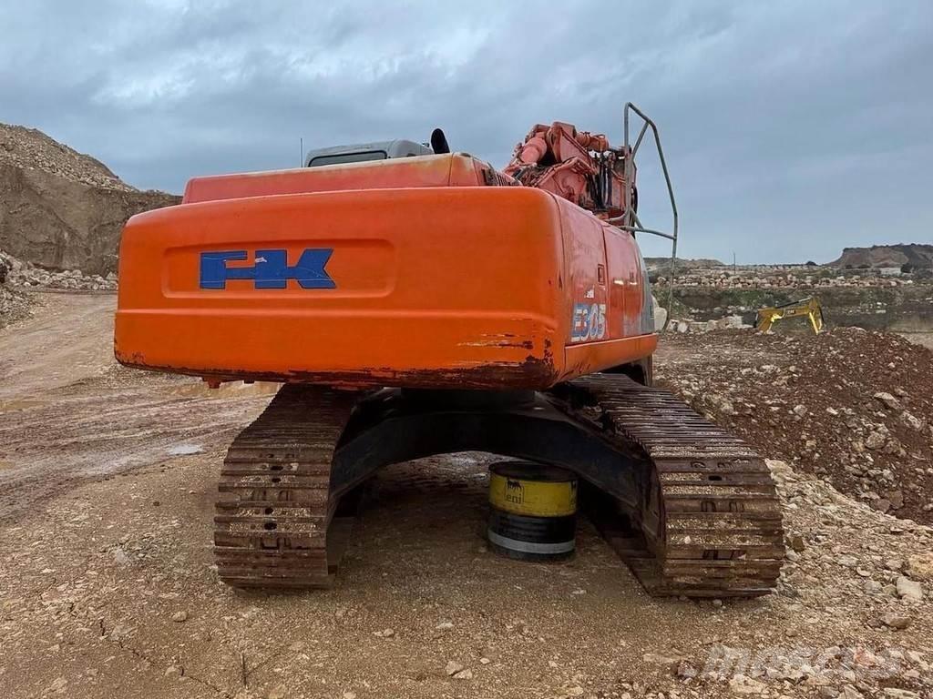 Fiat KOBELCO E305 Excavadoras especiales