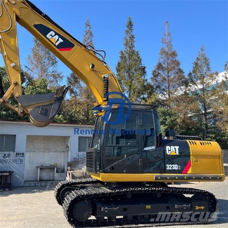 CAT 323D2 Excavadoras de cadenas