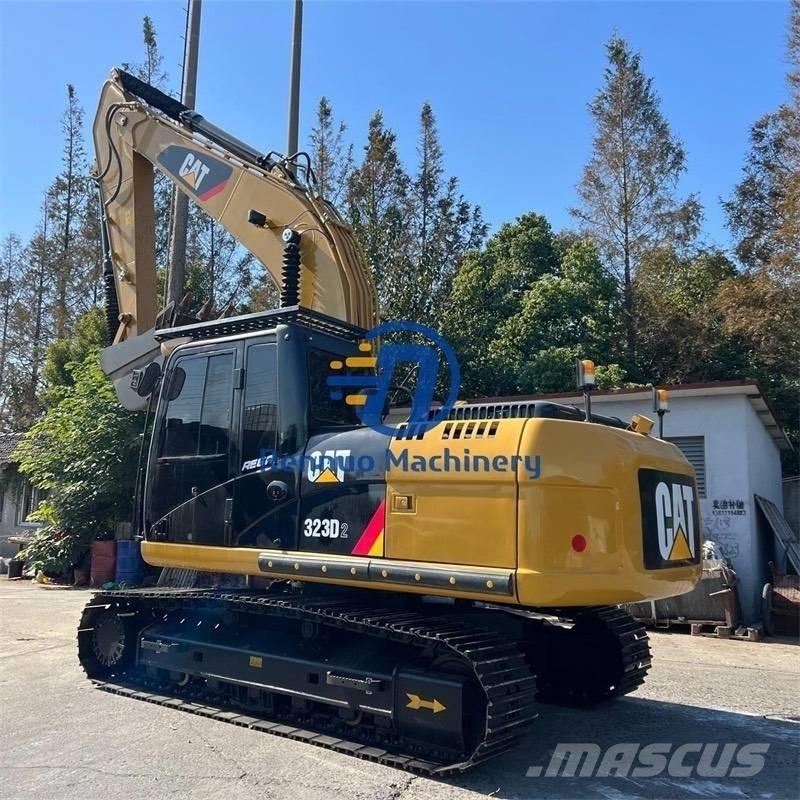CAT 323D2 Excavadoras de cadenas
