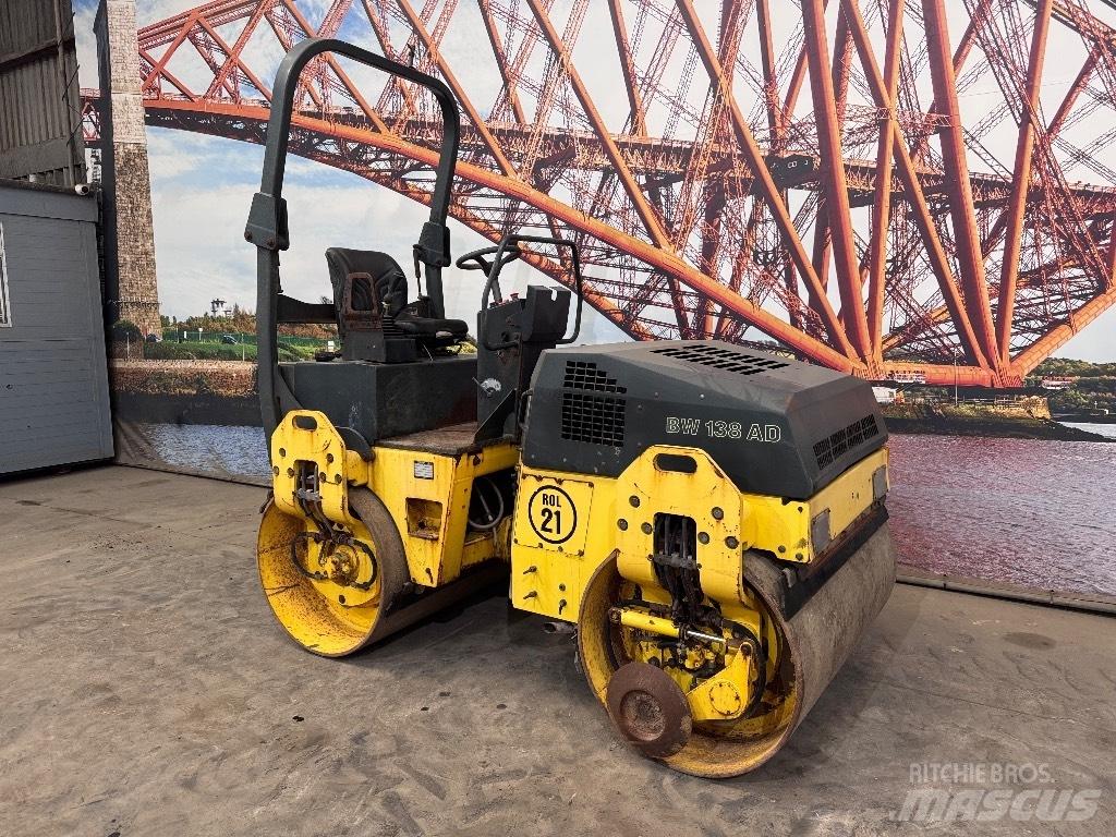 Bomag BW 138 AD Rodillos de doble tambor