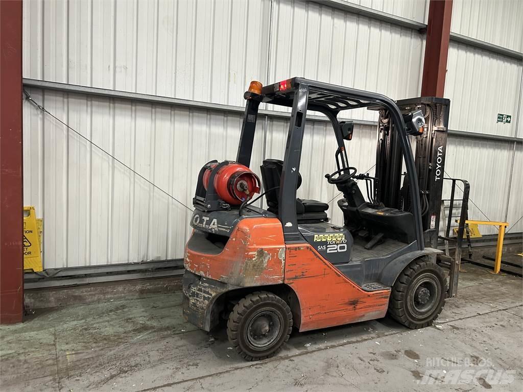 Toyota 02-8FGF20 Carretillas LPG
