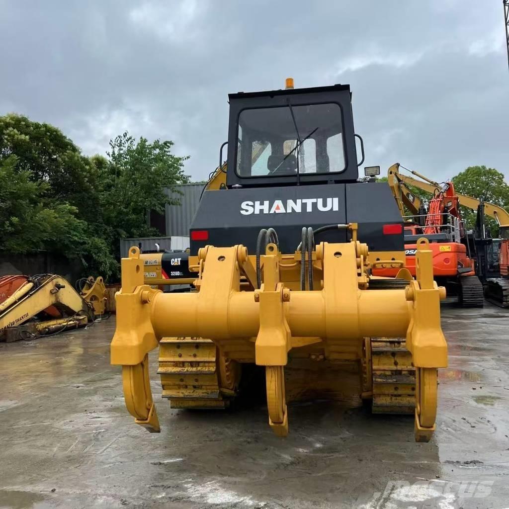 Shantui SD 22 Buldozer sobre oruga