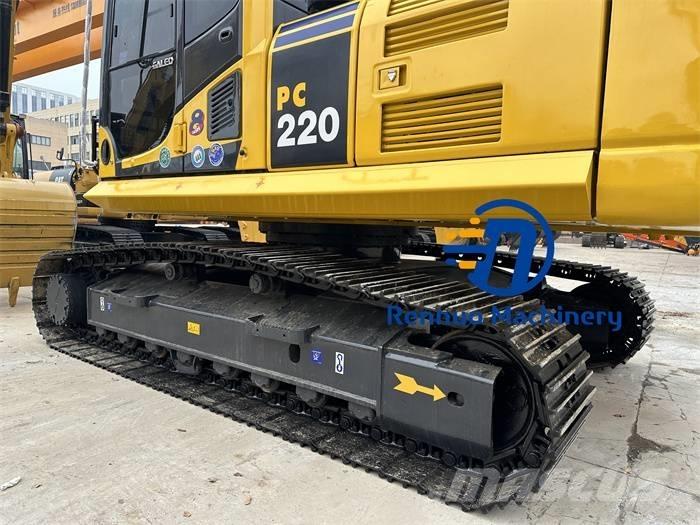 Komatsu PC 220-8 Excavadoras de cadenas