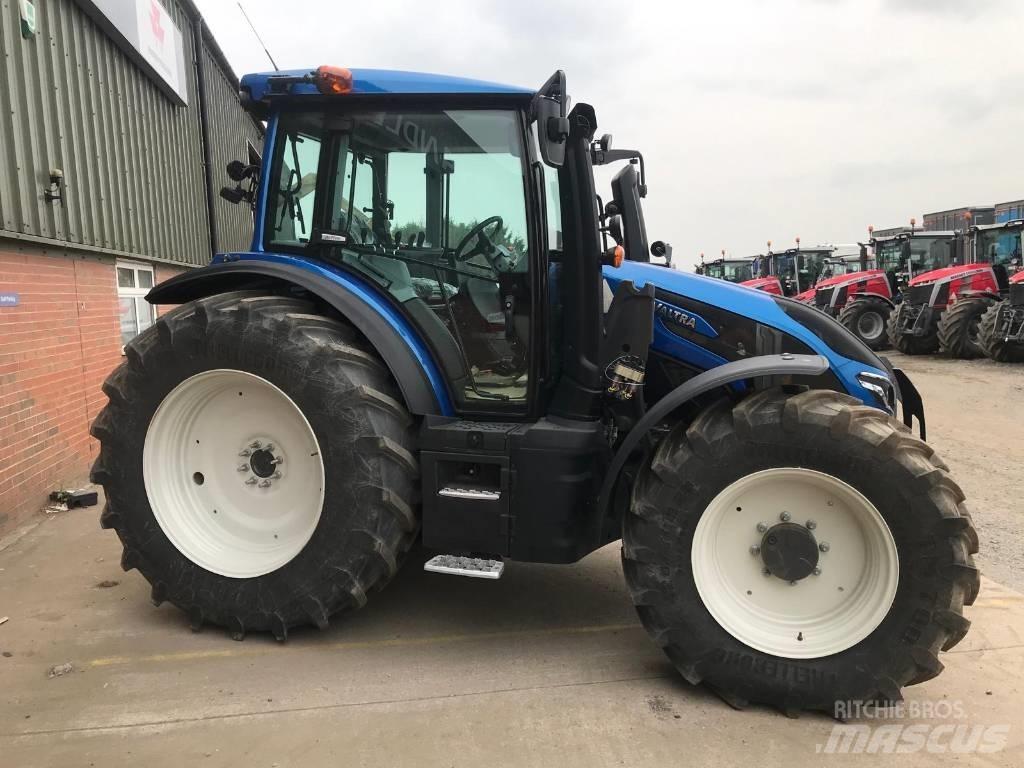 Valtra G 135 A Tractores
