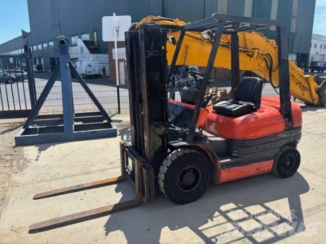 Toyota 26FDF25 Carretillas diesel