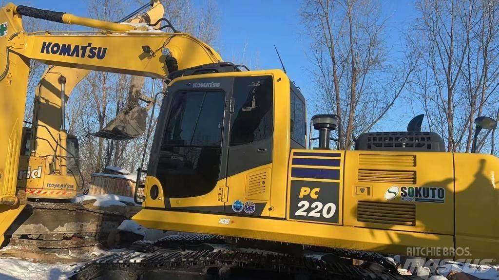 Komatsu PC 220-8 Excavadoras de cadenas
