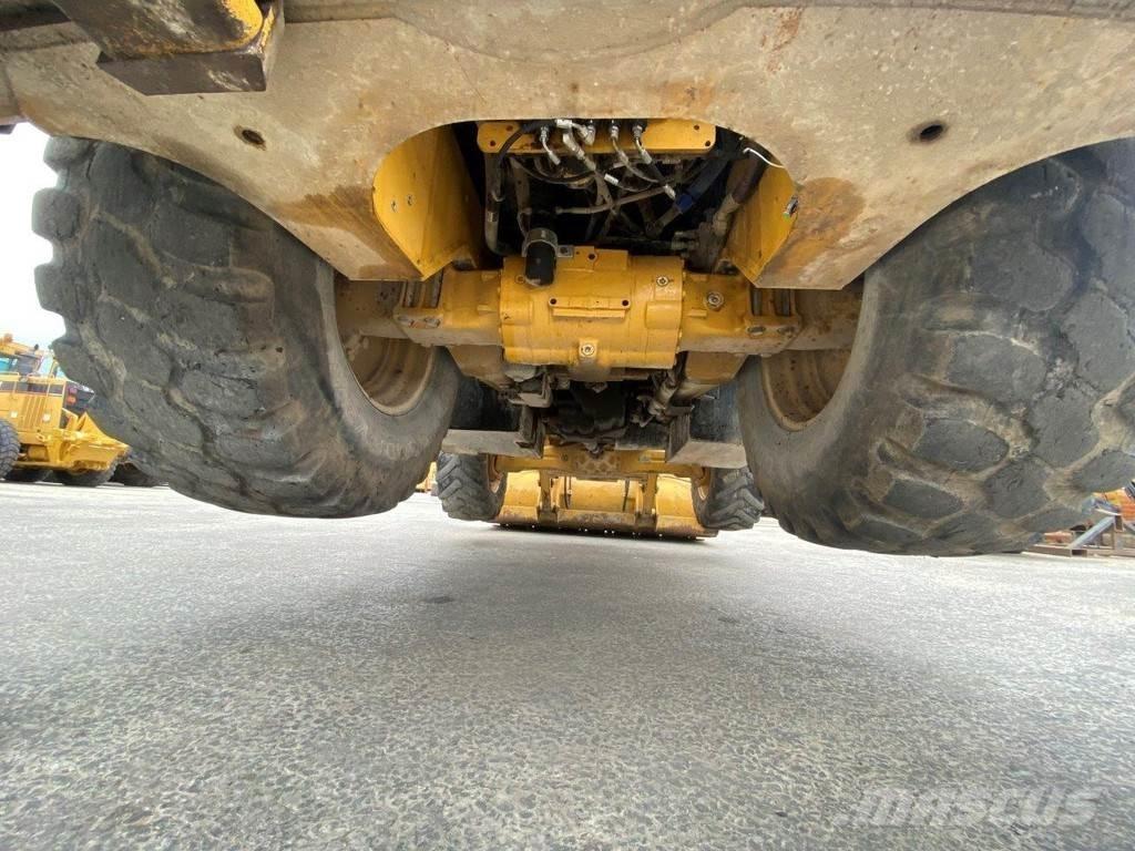 CAT 432F2 NVT Retrocargadoras