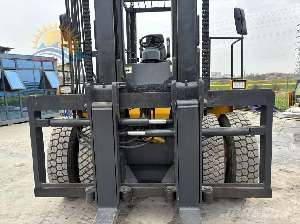 Komatsu FD 200 Carretillas diesel