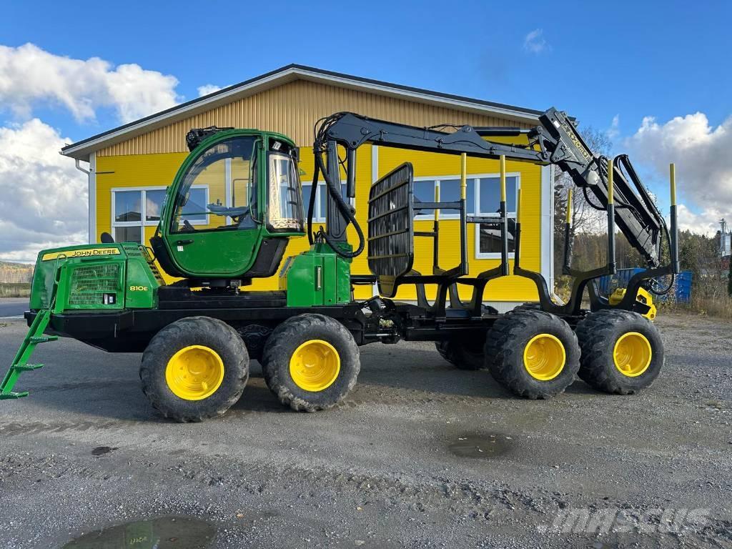 John Deere 810 E Autocargadoras