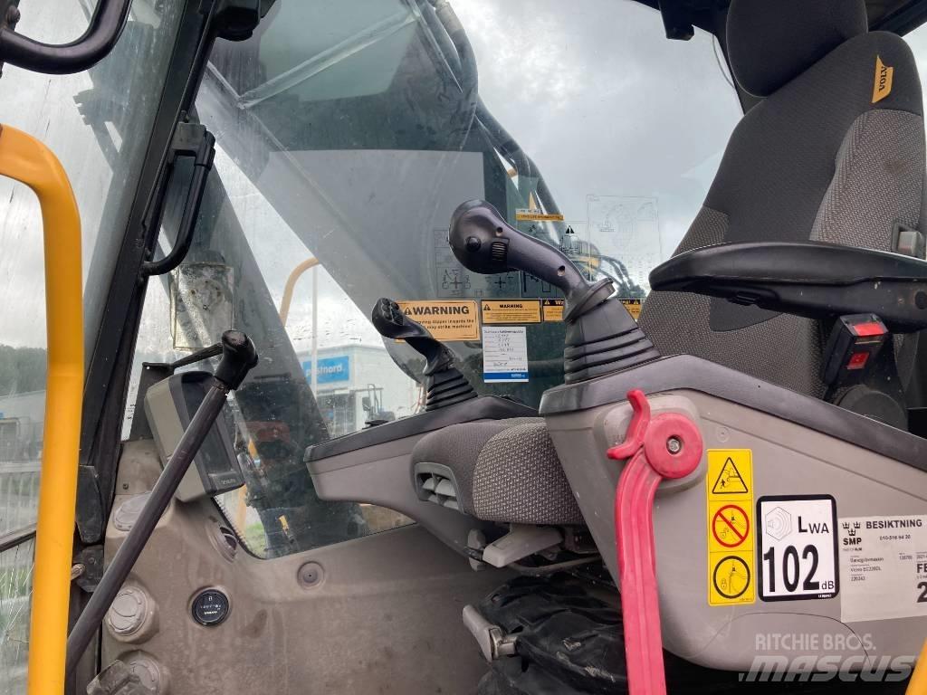 Volvo EC 220 DL Excavadoras de cadenas