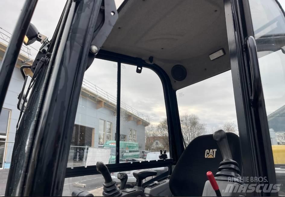 CAT 301.7 D Mini excavadoras < 7t