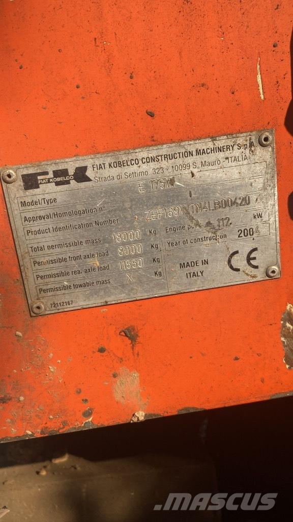 Fiat-Kobelco E 175 W Excavadoras de ruedas