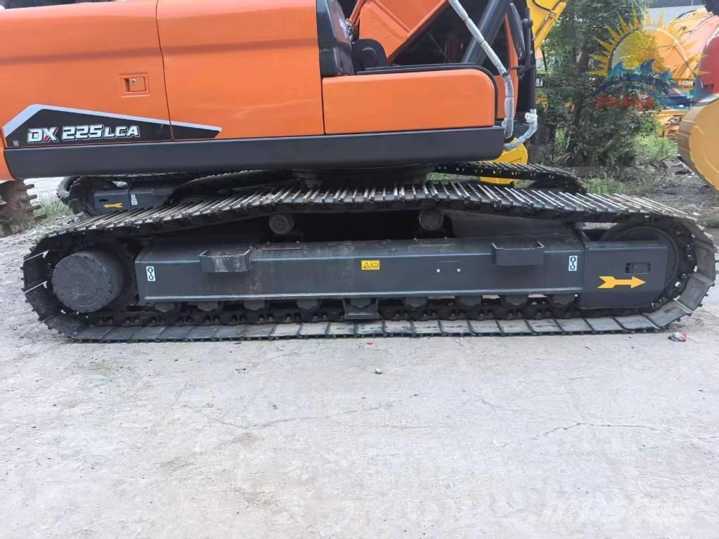 Doosan DX 225 LC-9C Excavadoras de cadenas