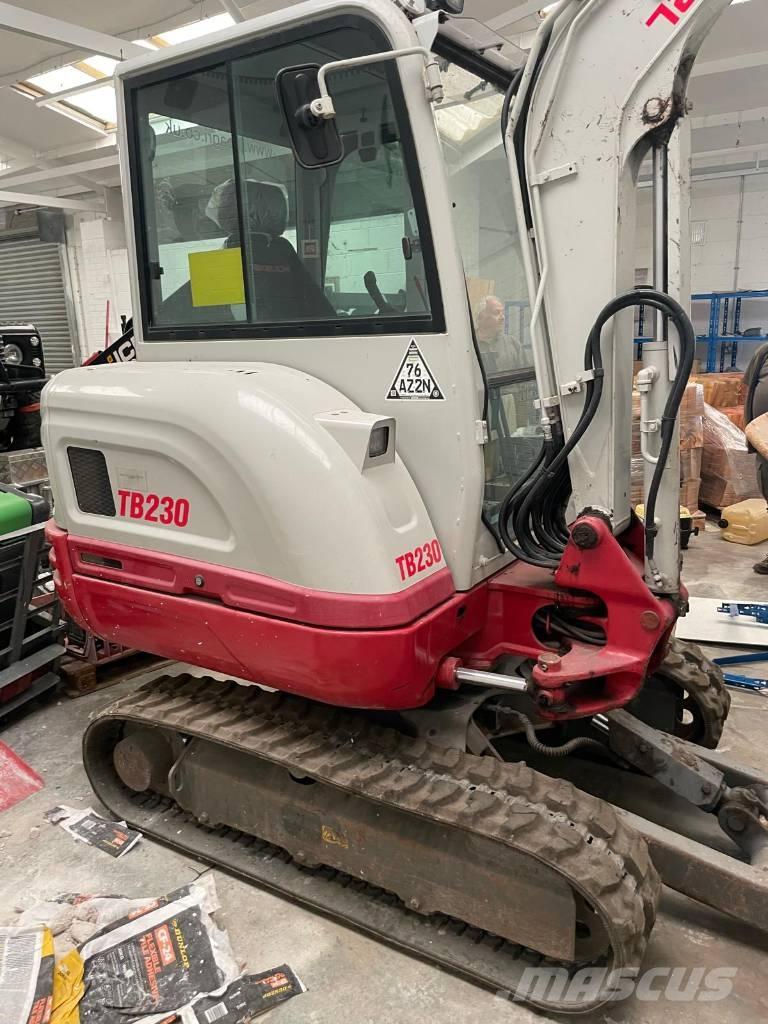 Takeuchi TB 230 Mini excavadoras < 7t
