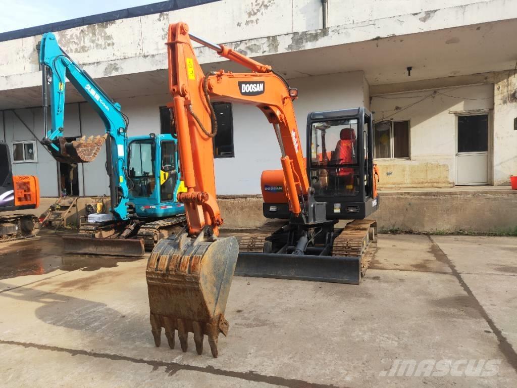 Doosan DH55 Mini excavadoras < 7t