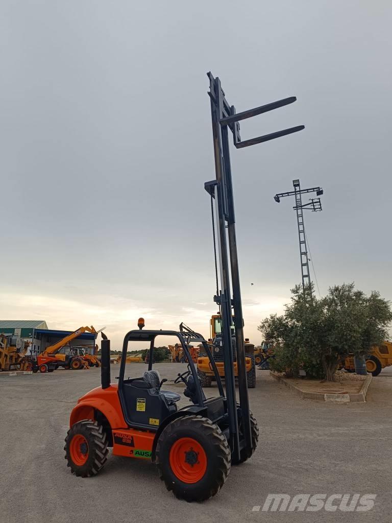 Ausa CH 250 X4 Carretillas elevadoras todo terreno