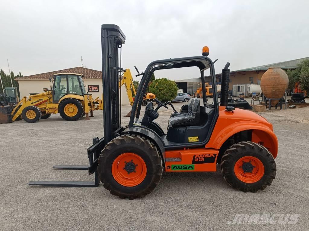Ausa CH 250 X4 Carretillas elevadoras todo terreno