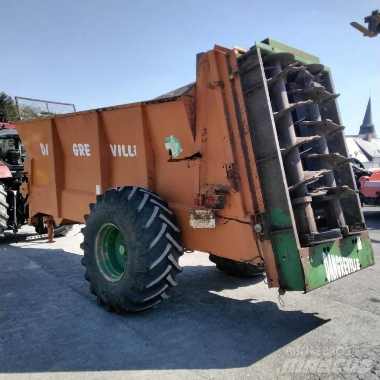 Dangreville EV 10 B1 Remolques esparcidores de estiércol
