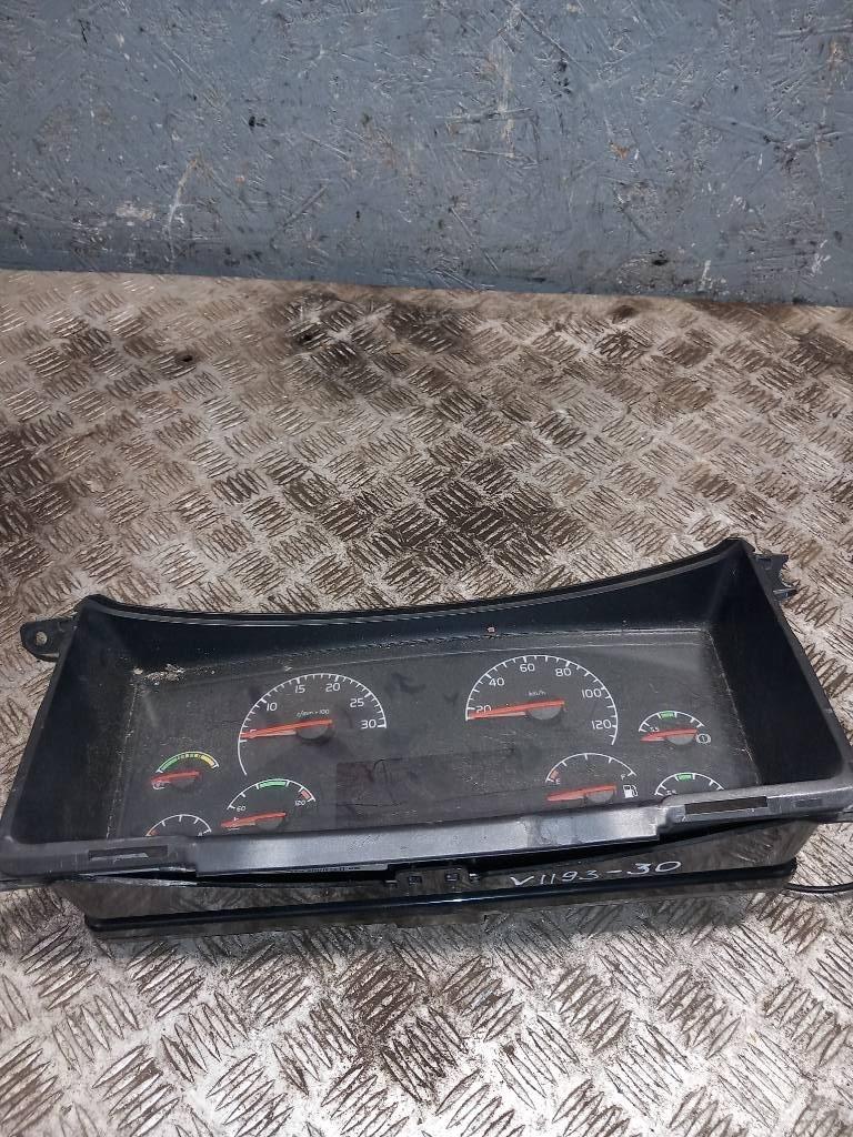 Volvo FH 12    20577363 Cabinas e interior